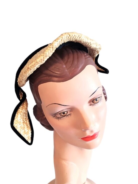 Vintage Dramatic 1950s Tan Straw Small Cocktail Hat With Twisted Side Pieces main image 4